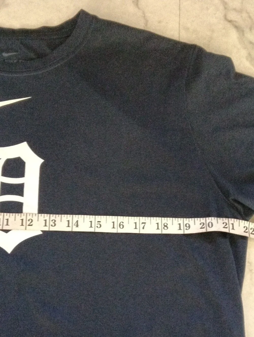 Nike Men's Navy Blue Dri-FIT Detroit 'D' Graphic Tee